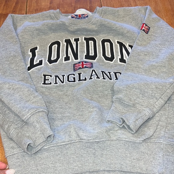 Kids London Graphic Gray Crewneck Sweatshirt - Picture 5 of 6